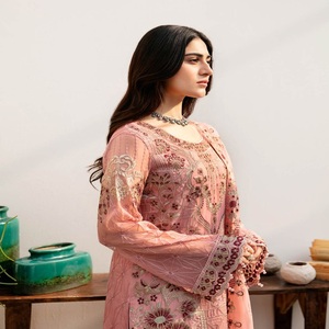 Venta al por mayor de trajes de 3 piezas de gasa paquistaní de marca original de Ramsha ropa India para las mujeres con estilo ropa de fiesta Kurti - Product Image 2