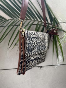 Nuevo estilo occidental genuino Animal piel cuero muñequera Sling bolsos alta calidad moda bandolera - Product Image 2