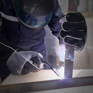 Gants de soudage en cuir noir résistant à la chaleur et au feu avec coutures en Kevlar, protection thermique robuste - Product Image 5