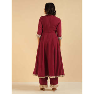 Conjunto de Túnica Bordada de Georgette Color Granate y Pantalones Palazzo para Mujer, Manga Tres Cuartos, Tela de Chifón, Elegante - Product Image 4