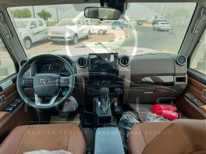 Toyota Land Cruiser Serie 70 VDJ 2026, Pickup Diesel a Doppia Cabina con Cambio Manuale - Product Image 5