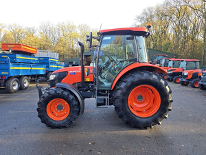Tracteur Kubota L3240 prêt à être expédié avec chargeur frontal et arrière - Product Image 3