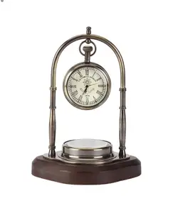 Reloj colgante de mesa de latón más vendido con brújula en Base de madera acabado antiguo diseño victoriano decoración reloj de escritorio marítimo