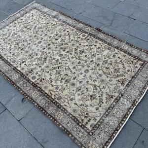 Vintage Turkish Rug 3.9x6.9 ft (120x209 cm), <b>Brown</b> Floral <b>Wool</b> Rug - Product Image 4