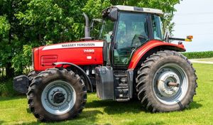 Tractor agrícola Massey Ferguson 8732 original de alta funcionalidad de 120HP disponible a precio mayorista y listo - Product Image 4