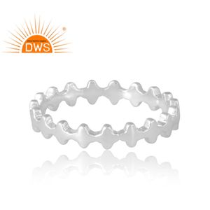 Anillo de Plata de Ley 925 con Diseño Elegante y Moderno para Mujer, Diseños Personalizados, Joyería de Fabricante Indio. - Product Image 3