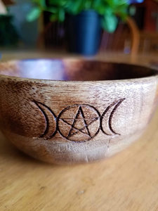 Kit de altar Triple Moon Agarwood Tazón de madera Altar Tile Cuchara con aroma a anís estrellado Velas de fragancia de fresa y bergamota - Product Image 2