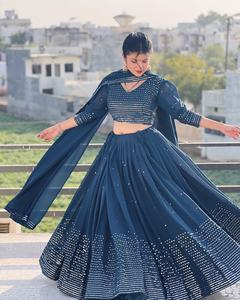 Séquence de couleur bleue lourde avec broderie tenue de fête de travail Lehenga Choli pour la tenue de nouveauté des femmes en gros - Product Image 6