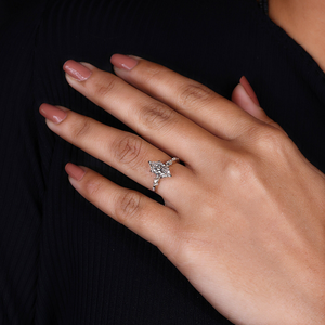 Bague de fiançailles en marquise hollandaise, diamant de laboratoire, avec sertissage pavé en marquise, bague personnalisée faite à la main pour diamants certifiés - Product Image 4