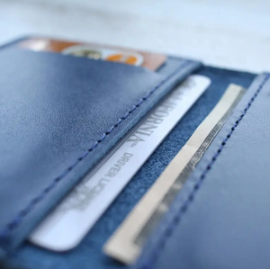 Cartera de Cuero Genuino para Hombre, Diseño Corto, Ligera, Duradera y a la Moda, con Logotipo Personalizado, Cierre Abierto, OEM 2025, Alta Calidad - Product Image 3