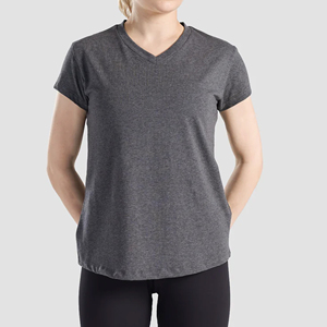 T-shirt en coton à col rond pour femmes, léger, à manches courtes, idéal pour les tenues et les activités quotidiennes d'été. - Product Image 6