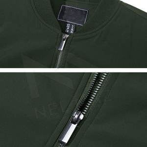 Chaqueta bomber acolchada con bolsillos y cremallera y mangas plisadas lisas de alta calidad con logotipo personalizado de fábrica para hombre - Product Image 3