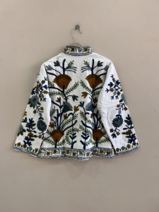 Chaqueta de algodón Suzani hecha a mano para mujer, color blanco, abrigo bordado estilo bohemio - Product Image 6