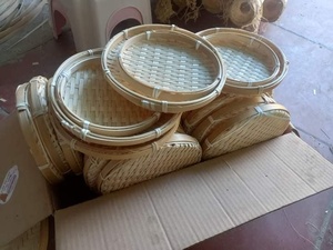Plateau rond en bambou Eco-Friend panier de vannage plat produits faits à la main article de décoration d'intérieur de la ferme Vigi - Product Image 3