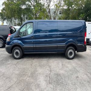Ford Transit 150 2018 en bon état - Product Image 2