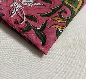 ผ้าฝ้ายพิมพ์ลายด้วยมือ ลายดอกไม้พิมพ์ลายแบบดั้งเดิม สีชมพู - Product Image 3