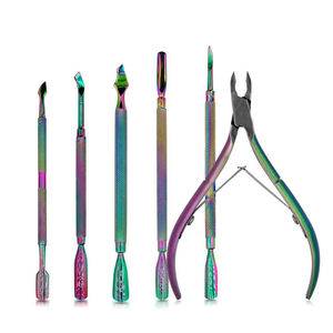 Ensemble professionnel de soins des ongles, coupe-cuticules et repousse-cuticules pour manucure, fabriqué en acier inoxydable de haute qualité par Life Care Inst - Product Image 1