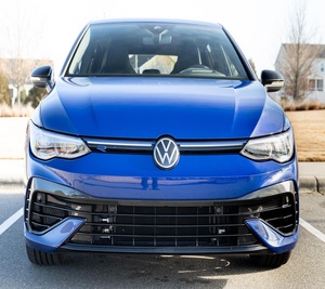 Volkswagen Golf R Edición 20 Aniversario 2023, Gasolina, Bajo Kilometraje - Product Image 1