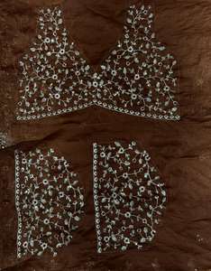 La blusa de lujo Sari de seda de gasa Fandy más reciente de diseñador indio exclusivo superventas ropa de fiesta étnica de calidad superior para mujer - Product Image 5