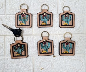 Nouvel arrivage de porte-clés en cuir sculpté à la main porte-clés en cuir de forme exotique mignon porte-clés élégant porte-clés en Offre Spéciale - Product Image 6