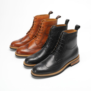 Bottes de travail marron durables avec soutien de la voûte plantaire et talon antidérapant pour hommes, idéales pour le travail en extérieur et les longues promenades - Product Image 6