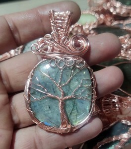 Pendentif élégant en forme d'arbre avec cabochon ovale en fil de pierre Prehrite Design accessoire de bijoux inspiré de la nature pour les cadeaux - Product Image 1