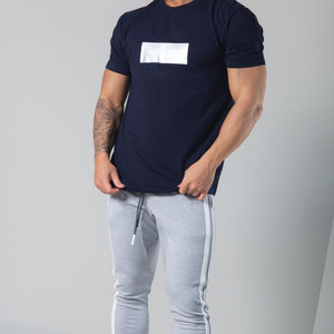 Camiseta de entrenamiento deportivo ajustada de alta calidad OEM para hombre, camiseta de gimnasio de compresión de fitness de secado rápido, camiseta teñida lisa con mangas cortas - Product Image 4