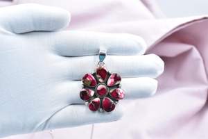 Collar con colgante hecho a mano para mujer, Dalia Rosa, Turquesa, Naja en plata de ley, cadena ajustable chapada en rodio, joyería única - Product Image 5