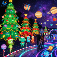 Fournisseur d'installations d'éclairage de Noël extérieur sur mesure, lanternes de festival pour les projets municipaux et publics
