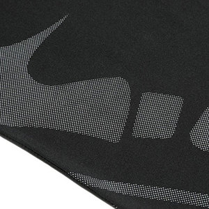 T-shirt MMA élégant pour athlètes, tissu doux et flexible, conçu pour l'entraînement en salle, la pratique des arts martiaux et les séances de sport. - Product Image 3