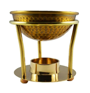 Brûleur d'encens en laiton vintage avec couvercle perforé en forme de dôme et fleuron, parfait pour l'encens traditionnel, disponible en gros - Product Image 6