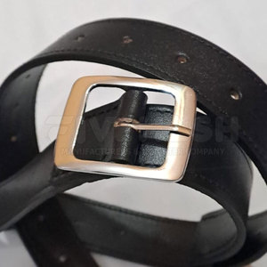 Porta Banderas de Cuero Resistente con Estilo Elegante y Agarre Firme, Perfecto para Manejo Profesional de Banderas y Uso en Eventos - Product Image 4