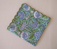 Ensemble de serviettes en coton imprimées à la main à motifs floraux verts, réutilisables, bord festonné, broderie, carrées, pour la cuisine, l'extérieur, les mariages