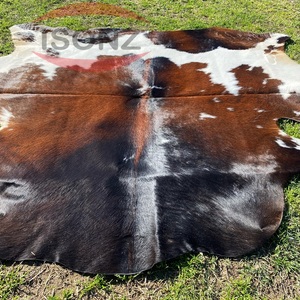 หนังวัวพร้อมผมบนหนังตกแต่งภายในเสื้อผ้าหนังสำหรับเข็มขัดเฟอร์นิเจอร์โซฟารองเท้ากระเป๋าแบบสำเร็จรูป - Product Image 1