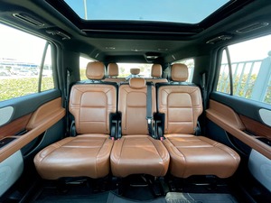 Lincoln Navigator Reserve AWD 2020 Nuevo/Usado, Especificaciones GCC, Asientos de Cuero Automáticos, Techo Panorámico, Faros LED en Venta - Product Image 2