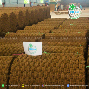 MEJOR VENTA PRODUCTO Rollo de esterilla de fibra de coco fuerte de Vietnam para protección en carretera Control de erosión Plantación de árboles y paisajismo - Product Image 2