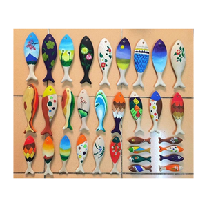 Producto más vendido de Vietnam, decoración de pared colgante colorida, diseño de pez de madera, pez de madera tallado sin pintar pulido - Product Image 2