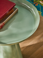 Table d'appoint ronde décorative en métal en laiton AK de couleur vert pastel clair Table personnalisée pour mobilier de bureau/mobilier d'hôtel