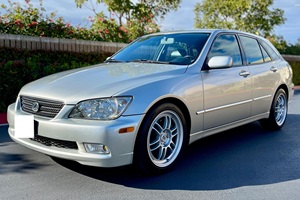 LEXUS IS 300 SPORTCROSS 2002 USADO, Volante a la Izquierda/Derecha - Product Image 2