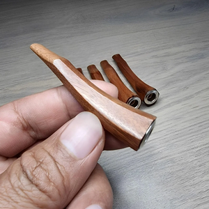 Pipa de Fumar Cigarros Moderna, Hecha a Mano, de Madera Natural Curvada, con Acabado Liso, Reutilizable, para Cigarros y Hierbas Secas - Product Image 4