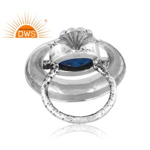 แหวนพลอยโทแพซแบบสองชั้นสีเงินออกซิไดซ์สีฟ้าแบบคู่จากลอนดอนผู้ผลิตเครื่องประดับแบบกำหนดเอง - Product Image 4