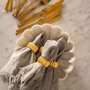 Servilletero de latón de lujo asequible con detalles pulidos en tono dorado para una decoración de mesa de lujo en bodas y banquetes - Product Image 4