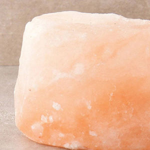 Lampe de sel de l'Himalaya artisanale haut de gamme, porte-bougie chauffe-plat, écologique, motif floral sculpté, durable, cristal naturel pour la maison - Product Image 3