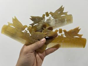 Peigne à cheveux en corne naturelle de qualité supérieure par 99 peigne à dents fines en or avec option de logo pour les marchés de gros et d'exportation - Product Image 2