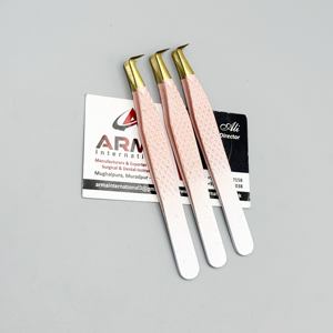 Pinzas profesionales de acero inoxidable de alta calidad con volumen de 90 grados para pestañas, logotipo personalizado, agarre fuerte para extensiones de pestañas - Product Image 3