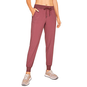 Pantalones de chándal ajustados de alta calidad con logotipo personalizado para mujer, pantalones de chándal ligeros de algodón y poliéster de colores sólidos para mujer - Product Image 4