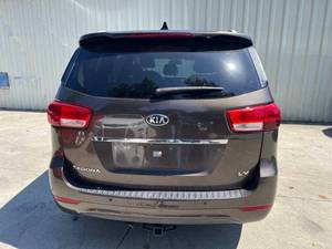 Precio bajo, Kia Sedona LX 2016, auto usado en venta - Product Image 6