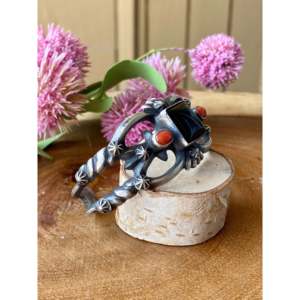 Chimney Butte Onyx & Coral Luxury Fashionable Sterling <b>Silver</b> <b>Cuff</b> <b>Bracelet</b> - Product Image 3