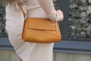 Sacs en cuir véritable véritable pour femmes Sacs à main pour dames Sacs à la mode, multifonctionnels et de haute qualité Sacs à bandoulière pour femmes - Product Image 6