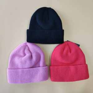 Gorro de invierno con logotipo bordado personalizado para hombres y mujeres, sombrero de Cachemira de punto acrílico/algodón con cable acanalado Merino, logotipo de diseñador - Product Image 1